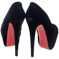 مملوكة مسبقًا Christian Louboutin Black Velvet Drapesse Platform Pumps Size 40
