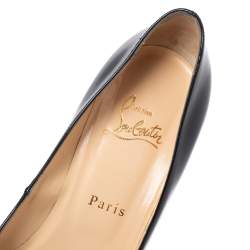 Pre Owned Christian Louboutin Black Patent Leather Simple Round-Toe Pumps Size 37.5