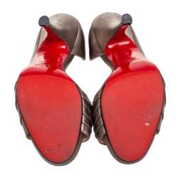 مملوكة مسبقًا Christian Louboutin Metallic Leather Armadillo D'Orsay Pumps Size 40