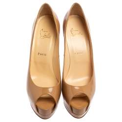 Pre Owned حذاء كعب عالي كريستيان لوبوتان ألتاداما جلد لامع بيج مقاس 40.5