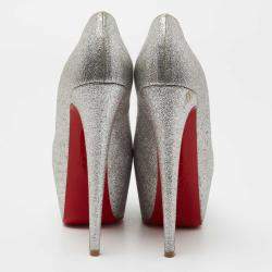 مملوكة مسبقًا حذاء كعب عالي كريستيان لوبوتان دافوديل غليتر فضي نعل سميك مقاس 38