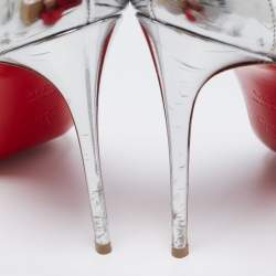 Pre Owned Christian Louboutin Silver PVC And Patent Leather Collaclou Pumps Size 38.5