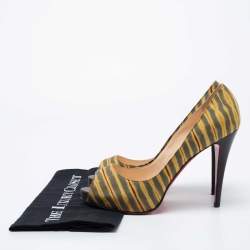 Christian Louboutin Tri-Color Printed Canvas Very Prive Peep-Toe Pumps Size 41