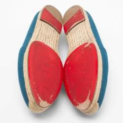 مملوكة مسبقًا Christian Louboutin Blue Canvas Gala Embroidered Crest Flat Espadrilles Size 39