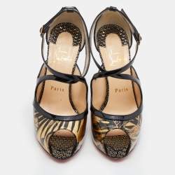 مملوكة مسبقًا Christian Louboutin Black/Gold Patent Leather Criss Cross Peep Toe Platform Sandals Size 36