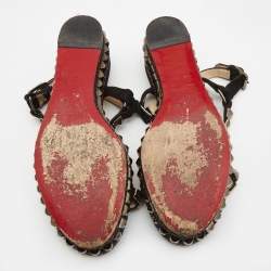 مملوكة مسبقًا Christian Louboutin Black Suede Pyraclou Espadrille Sandals Size 38