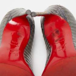 مملوكة مسبقًا Christian Louboutin Grey/Green Python Leather Kate Pumps Size 40.5