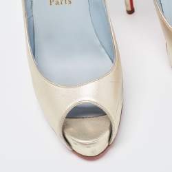 Pre Owned Christian Louboutin Metallic Gold Leather Very Prive Pumps Size 40