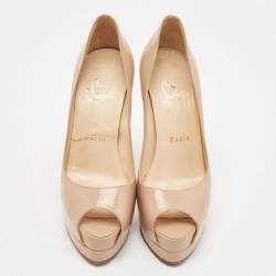 مملوكة مسبقًا Christian Louboutin Beige Patent Leather Altadama Pumps Size 37