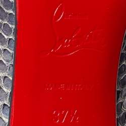 مملوكة مسبقًا حذاء كعب عالي كريستيان لوبوتان سو كيت جلد ثعبان أزرق ميتالك مقاس 41