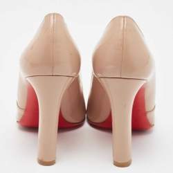 Pre Owned حذاء كعب عالي كريستيان لوبوتان جلد بيج لامع بإبزيم مقدمة مدببة مقاس 37.5