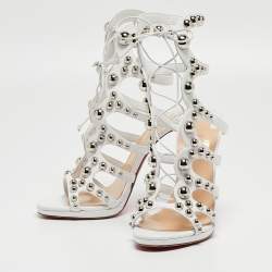 Pre Owned صندل كريستيان لوبوتان امازوبيلي مرصع رباط علوي جلد أبيض مقاس 41