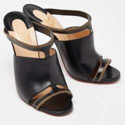 مملوكة مسبقًا Christian Louboutin Black Leather Chain Embellished Akenana Sandals Size 38