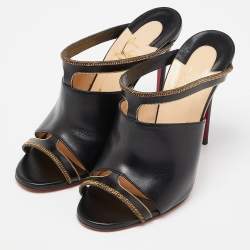 مملوكة مسبقًا Christian Louboutin Black Leather Chain Embellished Akenana Sandals Size 38