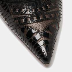 مملوكة مسبقًا Christian Louboutin Black Patent Leather Pumps Size 38.5