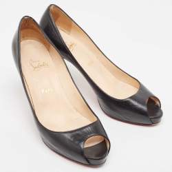 مملوكة مسبقًا Christian Louboutin Black Leather Very Prive Pumps Size 40.5