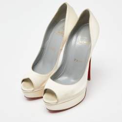 مملوكة مسبقًا Christian Louboutin Cream Satin Lady Peep Toe Platform Pumps Size 37