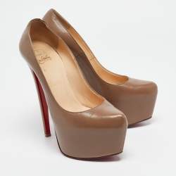 Pre Owned Christian Louboutin Brown Leather Daffodile Pumps Size 37
