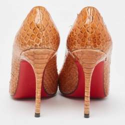 مملوكة مسبقًا Christian Louboutin Gold Python Leather Pointed Toe Pumps Size 38.5