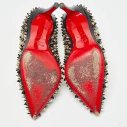 مملوكة مسبقًا Christian Louboutin Black Leather Pigalle Spikes Pumps Size 37.5