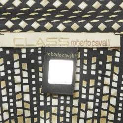 Pre Owned ```json
{"name_ar": "قميص كلاس باي روبيرتو كافالي ساتان مطبوع بني مقاس متوسط"}
```