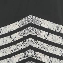 مملوكة مسبقًا فستان كلاس باي روبرتو كافالي ماكسي بكتف واحدة بنقشة الثعبان الأسود جيرسي مقاس كبير (لارج)