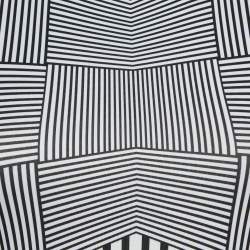 مملوكة مسبقًا فستان كلوفر كانيون بجرسي مخطط أبيض/أسود بديكون مقاس صغير (إكس سمول)