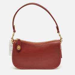 Pre Owned Coach Brick Brown Leather Swinger 20 Clutch Bag