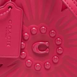 مملوكة مسبقًا Coach Tea Rose Magenta Leather Crossbody Bag