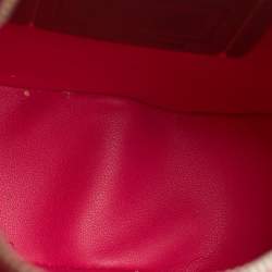 مملوكة مسبقًا Coach Tea Rose Magenta Leather Crossbody Bag