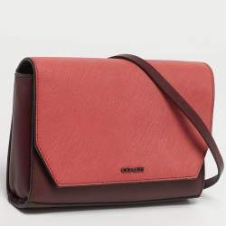 مملوكة مسبقًا حقيبة كروس بدن كوتش جلد سفينو خمري / وردي خوخي