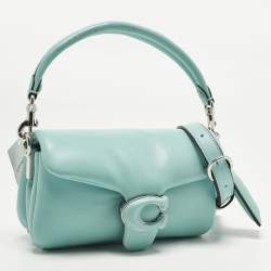 مملوكة مسبقًا Coach Tabby Pillow 18 Light Blue Leather Shoulder Bag