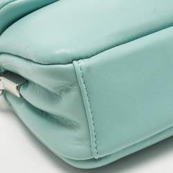مملوكة مسبقًا Coach Tabby Pillow 18 Light Blue Leather Shoulder Bag