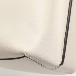 Pre Owned حقيبة دلو جلد أبيض كوتش مولي