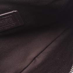 Pre Owned حقيبة كلتش كوتش " ديزني سنو" مزين بكلمة "هابي" كبيرة كانفاس مقوى وردي 