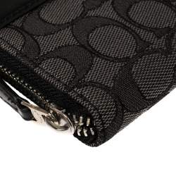 Pre Owned Coach Grey/Black Signature Canvas and Leather Zip Around Wallet