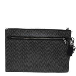 Pre Owned حقيبة كلتش كوتش كانفاس مقوى وجلد سوداء طباعة متعرجة بحمالة معصم 