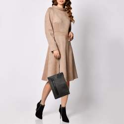 Pre Owned حقيبة كلتش كوتش كانفاس مقوى وجلد سوداء طباعة متعرجة بحمالة معصم 