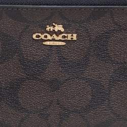 مملوكة مسبقًا Coach Brown Signature Coated Canvas Double Zip Wristlet