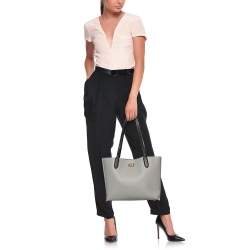 Pre Owned Coach Grey Leather Willow Tote