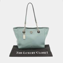 Pre Owned Coach Light Blue Leather Turnlock Chain Tote