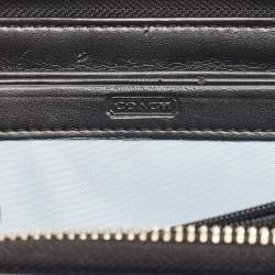 Coach Black Leather Buckle Zip Continental Wallet