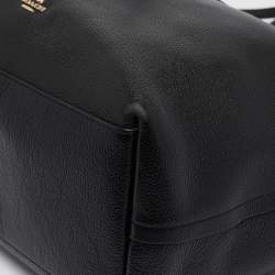 Pre Owned حقيبة يد كوتش جلد حبيبي أسود