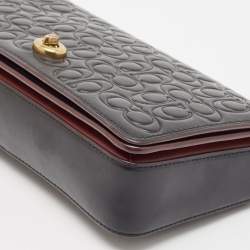 Pre Owned حقيبة كروس كوتش دينكي جلد بالشعار بيج 