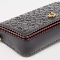 Pre Owned حقيبة كروس كوتش دينكي جلد بالشعار بيج 