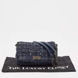 Pre Owned Coach Navy Blue Tweed and Leather Chelsea Turnlock Shoulder Bag