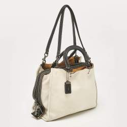 مملوكة مسبقًا Coach White/Black Leather Rogue Tote