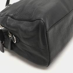 Pre Owned حقيبة كوتش سحاب ثلاثي كاثرين جلد حمراء