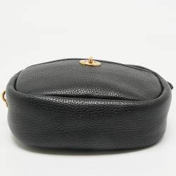 Pre Owned Coach Black Pebble Leather Camera Crossbody Bag