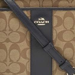 Pre Owned حقيبة كروس كوتش قماش مشمع بتوقيع العلامة التجارية بيج/أزرق وجلد كت